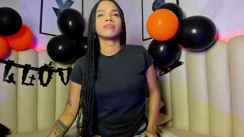 Snapshot of venus__miller chatting on October 20, 12:27 pm venus__miller online show from October 20, 12:27 pm