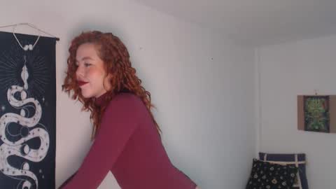 Snapshot of venus_brave chatting on February 19, 12:12 pm Venus Brave online show from February 19, 12:12 pm