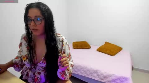 Venus online show from November 1, 10:45 pm