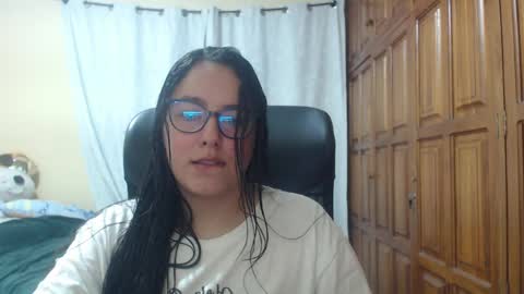 Venus online show from April 12, 1:43 am