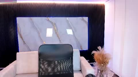 Snapshot of venus_cooperr chatting on July 18, 11:25 am Venus Cooperr online show from July 18, 11:25 am
