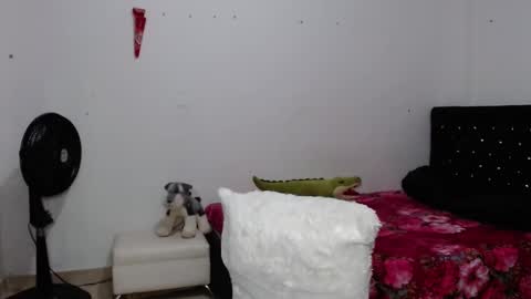 venus_menoza online show from February 17, 1:21 pm