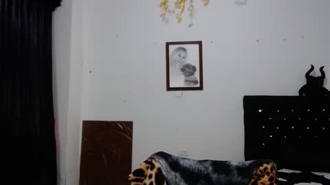 Snapshot of venus_menoza chatting on January 11, 10:20 am venus_menoza online show from January 11, 10:20 am