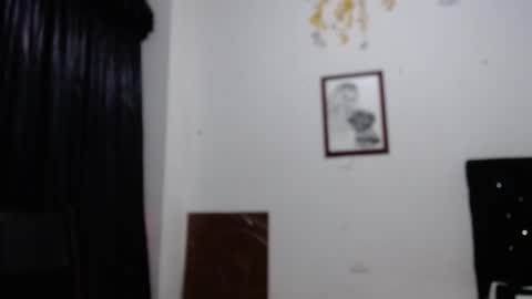 Snapshot of venus_menoza chatting on January 12, 11:15 am venus_menoza online show from January 12, 11:15 am