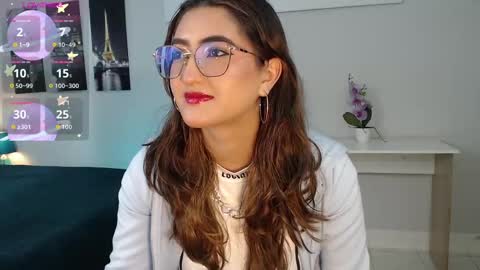 Snapshot of venus_steffen chatting on September 20, 12:28 pm Mia online show from September 20, 12:28 pm