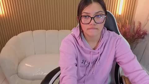 Venus  online show from December 16, 8:25 pm