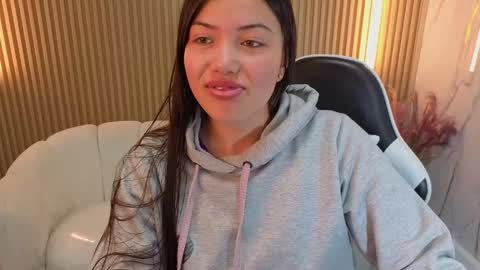 Venus  online show from December 17, 7:42 pm