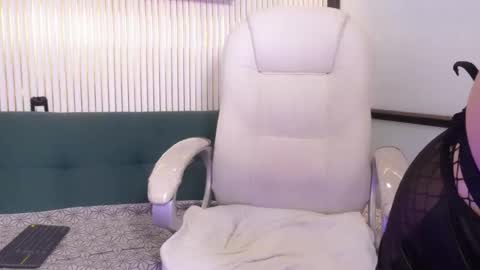 Snapshot of venuscoleman_ chatting on February 3, 9:09 pm Venus online show from February 3, 9:09 pm