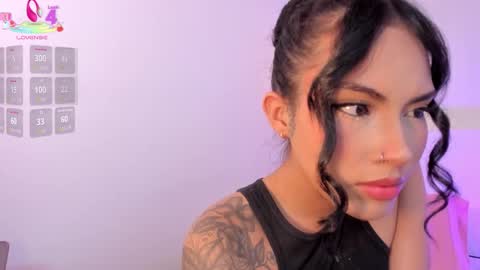 Snapshot of venusevans1 chatting on December 13, 8:25 pm Venus Evans online show from December 13, 8:25 pm