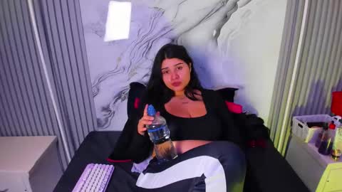 Venusowen  online show from April 4, 2:03 pm