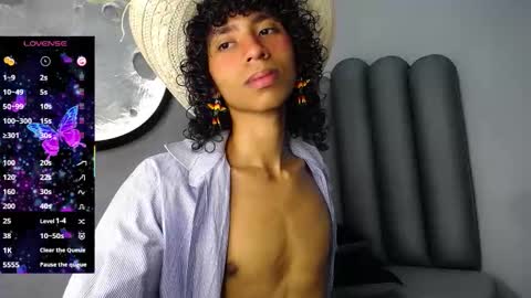 Snapshot of venuss_03 chatting on September 21, 3:30 am venuss_03 online show from September 21, 3:30 am