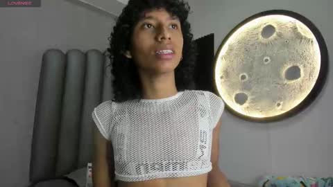 Snapshot of venuss_03 chatting on October 17, 3:53 am venuss_03 online show from October 17, 3:53 am