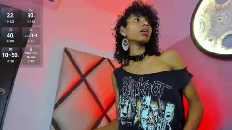 Snapshot of venuss_03 chatting on November 26, 3:40 am venuss_03 online show from November 26, 3:40 am