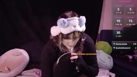 Snapshot of venustrappedflies chatting on February 1, 2:15 pm Venus 3 online show from February 1, 2:15 pm