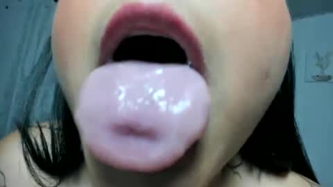 Snapshot of venuswilliamx chatting on November 19, 12:43 am venus online show from November 19, 12:43 am