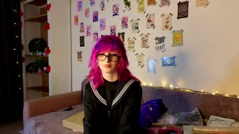 Erica online show from April 26, 8:06 pm