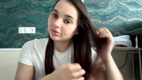 Monika online show from April 7, 9:43 am