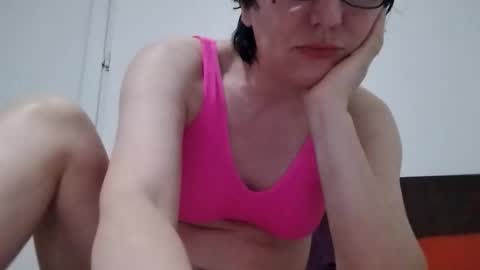 Vera online show from May 24, 10:37 pm