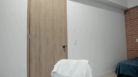 Vera online show from February 19, 11:01 pm