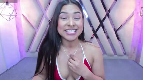 Domelipa  online show from December 13, 9:52 pm