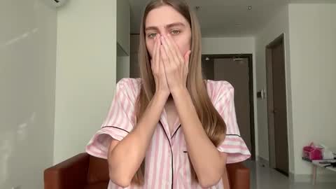 verablanc online show from April 26, 12:19 am