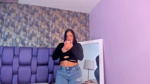 Snapshot of verablazze chatting on February 3, 1:05 pm Im Vera online show from February 3, 1:05 pm