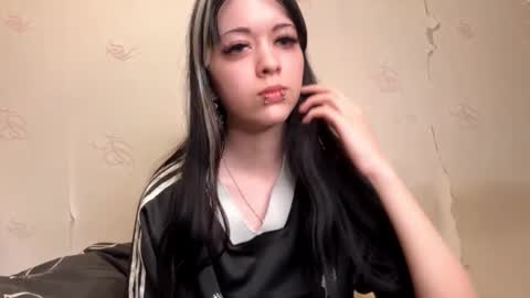 Veronika online show from March 5, 6:48 pm