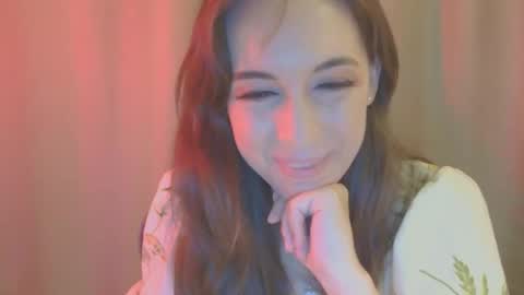 Una online show from September 11, 5:35 pm