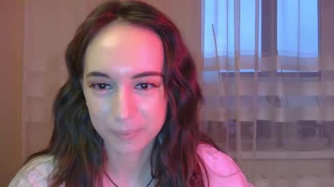 Una online show from October 11, 1:42 pm