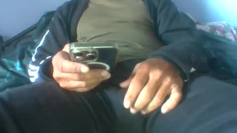 Snapshot of veramanx_x13 chatting on October 13, 2:39 pm veramanx_x13 online show from October 13, 2:39 pm