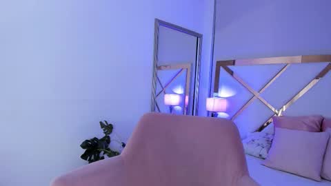 Snapshot of verokax chatting on December 19, 4:52 am Vero online show from December 19, 4:52 am