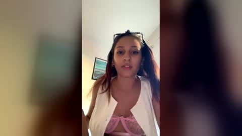 veronica923493 online show from May 28, 4:26 pm
