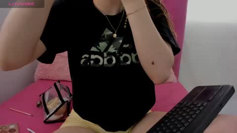 Veronica online show from April 14, 6:03 pm