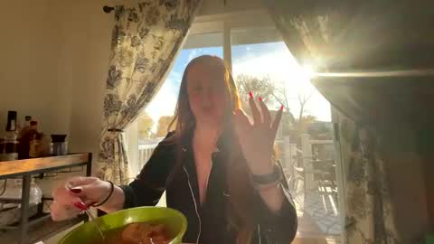 Veronica Lake online show from November 3, 9:59 pm