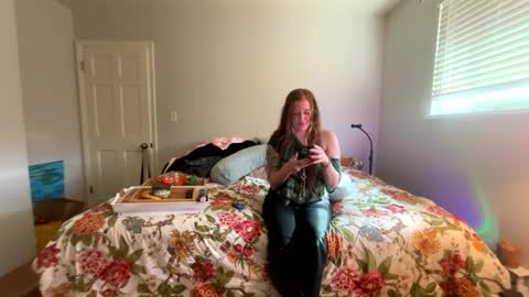 Veronica Lake online show from November 12, 7:35 pm