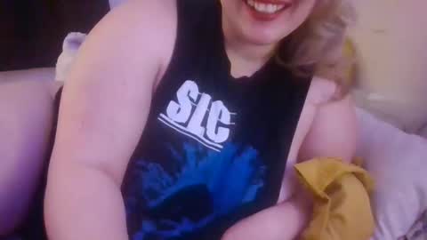 Snapshot of veronicawinterinspring chatting on November 15, 6:11 am Veronica Winter online show from November 15, 6:11 am