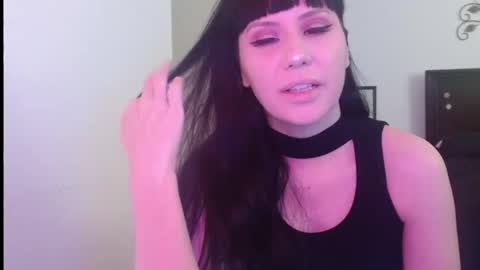 Snapshot of veronika_blak chatting on October 2, 2:18 am Miss Veronika Blak online show from October 2, 2:18 am