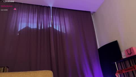 VeronikaAV online show from December 1, 4:28 am