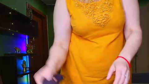 Snapshot of veronikawgold chatting on July 9, 5:00 am VeronikawGold online show from July 9, 5:00 am