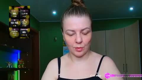 Snapshot of veronikawgold chatting on July 16, 2:17 am VeronikawGold online show from July 16, 2:17 am