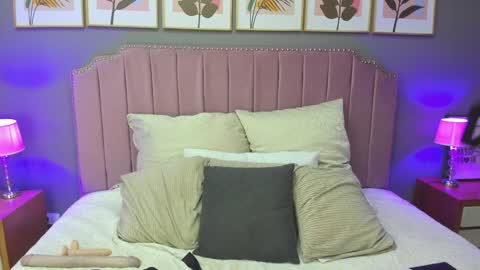 Snapshot of veronnica_fox chatting on January 22, 6:20 pm Veronica online show from January 22, 6:20 pm