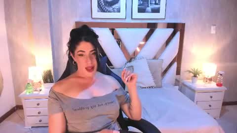 Snapshot of veronnica_fox chatting on June 23, 3:54 pm Veronica online show from June 23, 3:54 pm