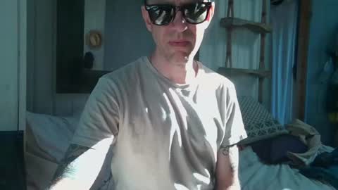 Snapshot of versatilexswede chatting on June 17, 2:07 pm John online show from June 17, 2:07 pm