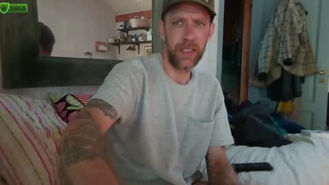 Snapshot of versatilexswede chatting on July 9, 1:37 pm John online show from July 9, 1:37 pm
