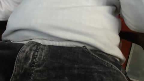 Erik online show from March 5, 8:10 am