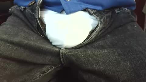 Erik online show from February 23, 7:50 am