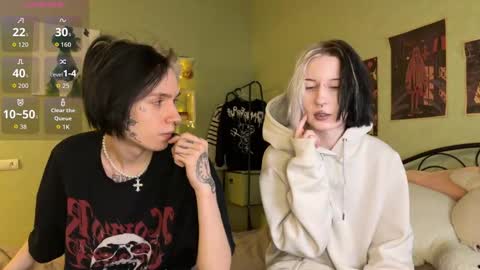 veryraretwins online show from November 26, 2:12 am