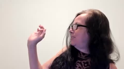 verysassypeachgoddess online show from March 21, 3:11 am