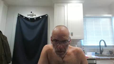 Snapshot of verysmallpeni chatting on December 8, 4:28 pm verysmallpeni online show from December 8, 4:28 pm