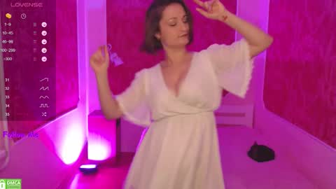 Kate online show from November 28, 9:01 am